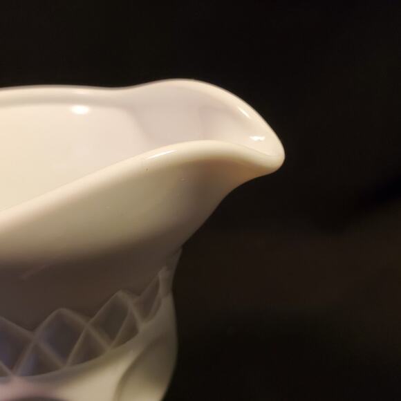 2 Pc Vintage Colony Milk Glass Open Sugar n Creamer Set in Lacette - Picture 10 of 16